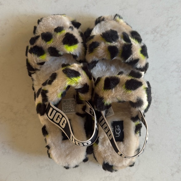 UGG Sandals - Picture 4 of 5